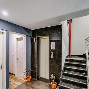 Townhouse Skylight Near Medanta Hospital Gurgaon