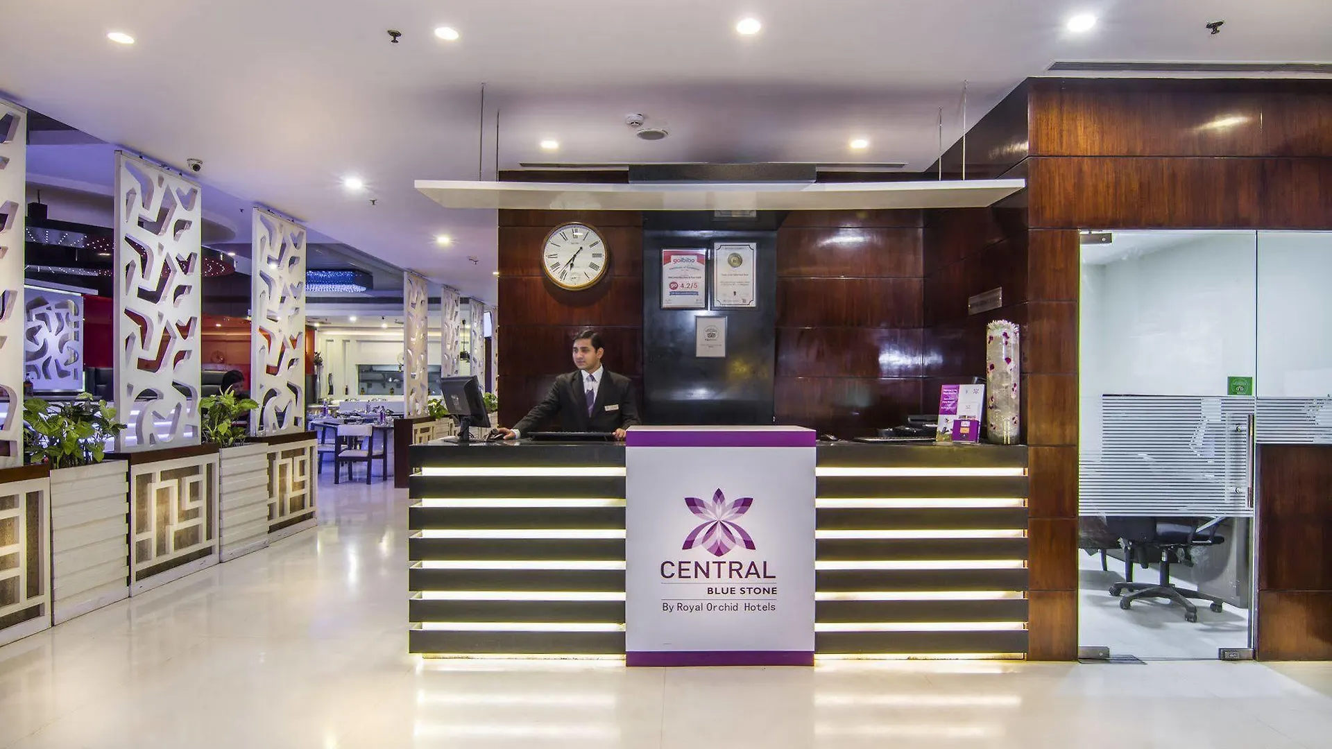 Hotel Central Blue Stone By Royal Orchid Gurgaon